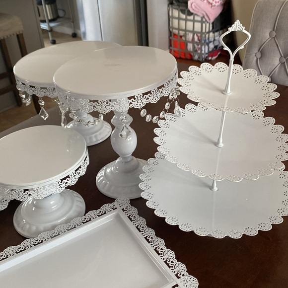 Elegant cupcake/cake/cookie stand-servers - Picture 7 of 7